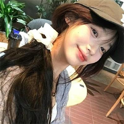 替身女配拿稳白月光剧本